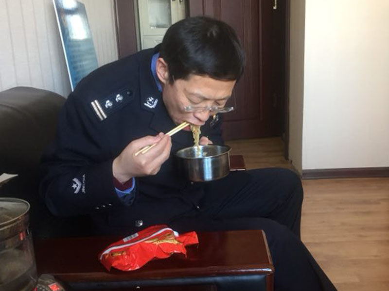 图七张宏伟的午餐