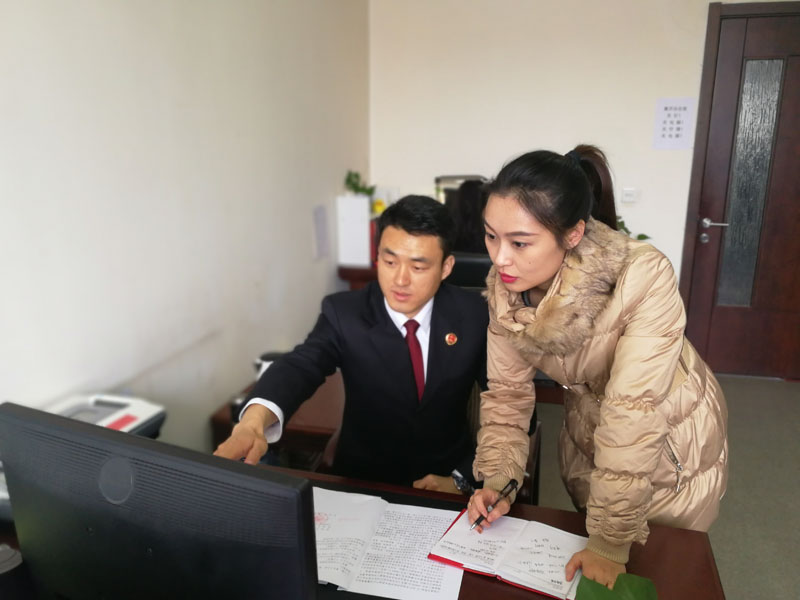 陈强指导记者如何制作抗诉书