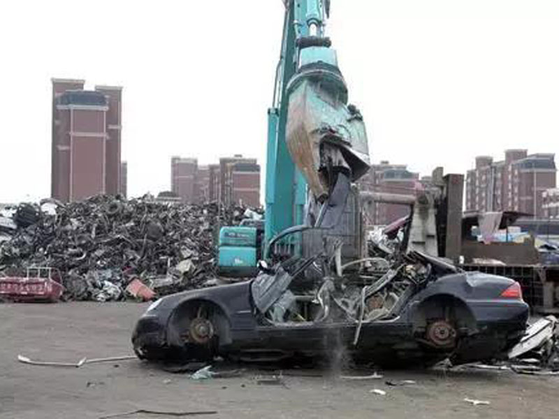 砸车