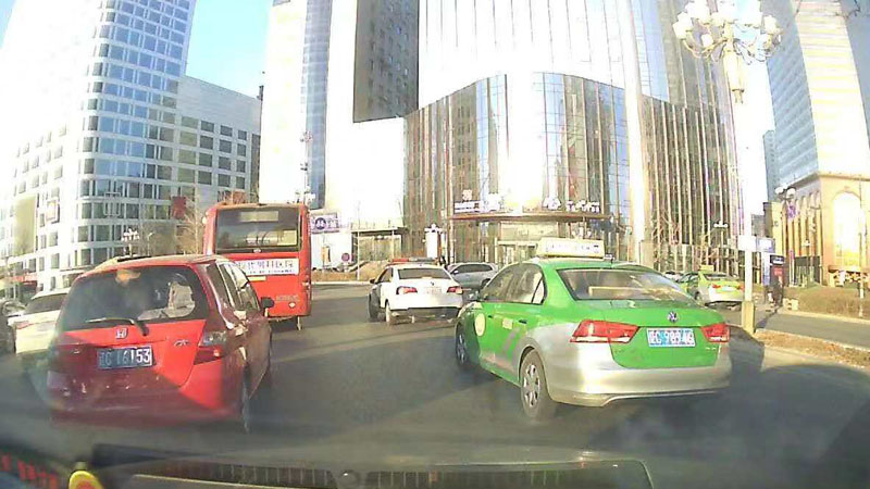 警车开道