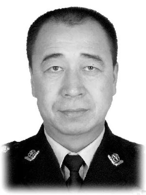 张明奇