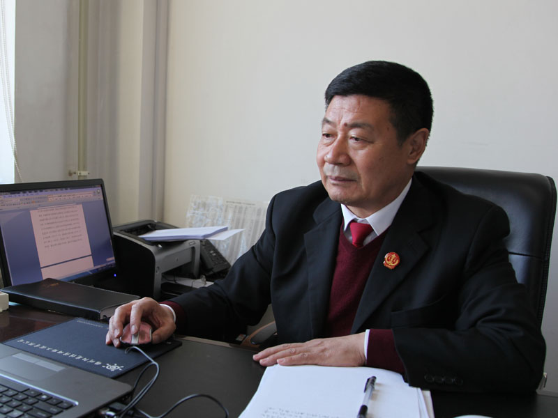 李兴江