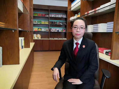 张靖月