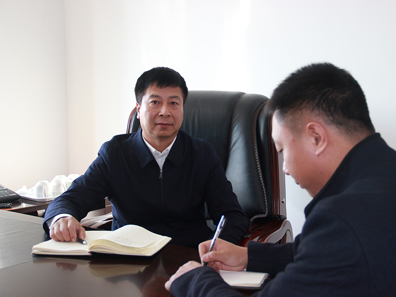 艾红锷接受本报记者 董楠采访