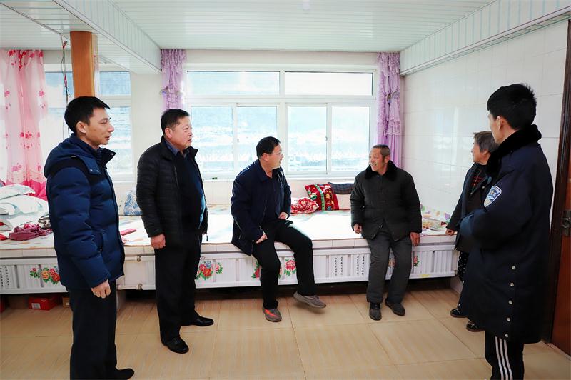 走访