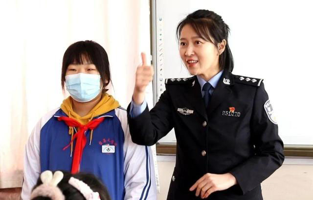 开学第一场交通安全课