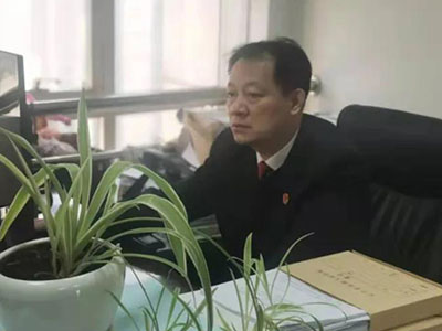 周发遴
