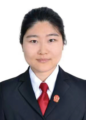 张莹