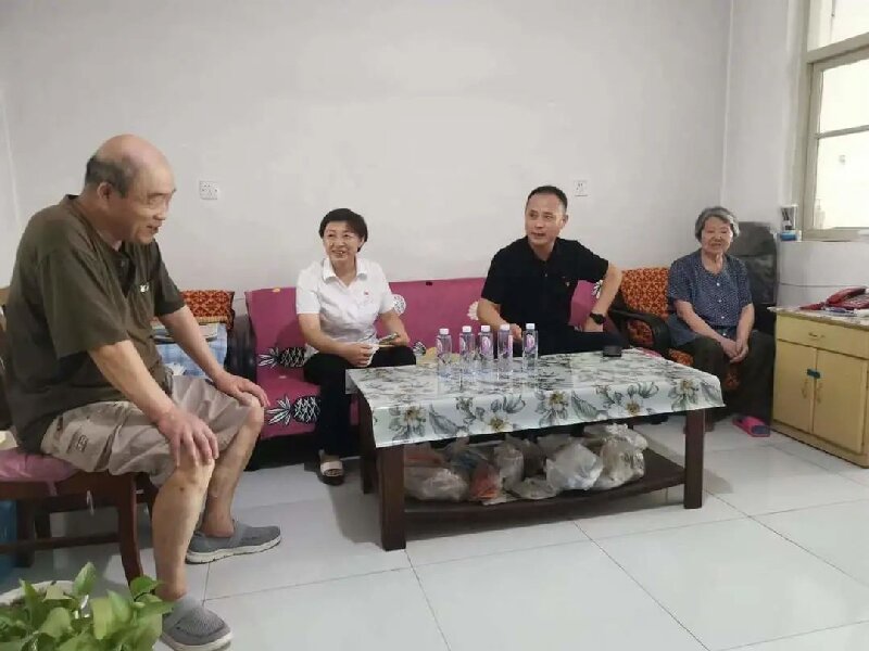 杨国刚