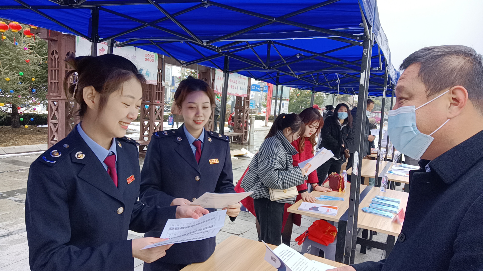 便民春风吹 税助新发展