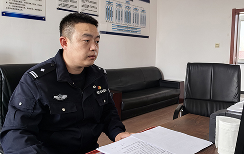 李锦朋