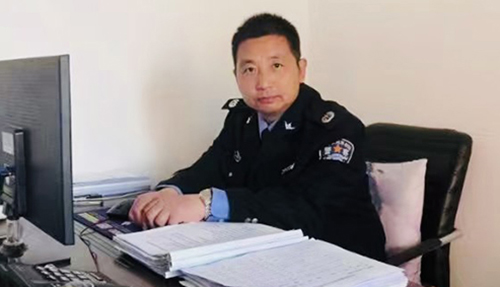 李辉