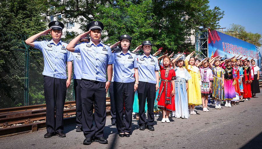 图片新闻