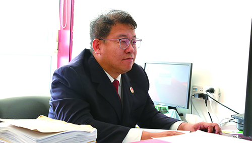 鲁鹏