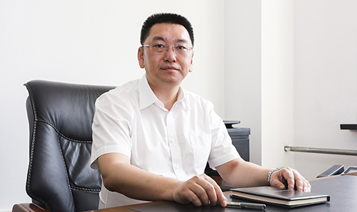 大连市沙河口区委常委，政法委书记赵斌斌