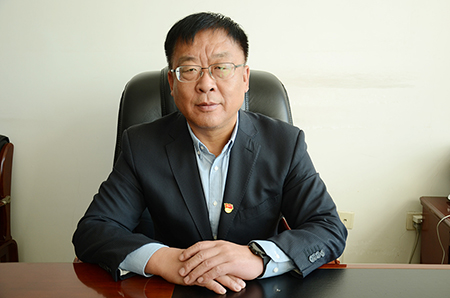 凌海市委常委、政法委书记 王伟