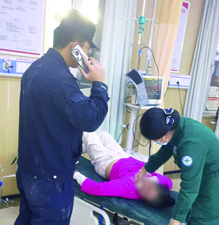 头题图，沈阳警方及时救助轻生女子