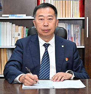 董庆国