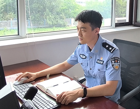 谷文渤