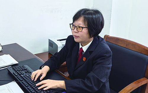 76dcb5e9a9c7f9e05c1f9a18411ca608