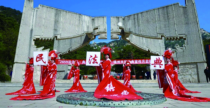 锦州，法治文化表演现场。